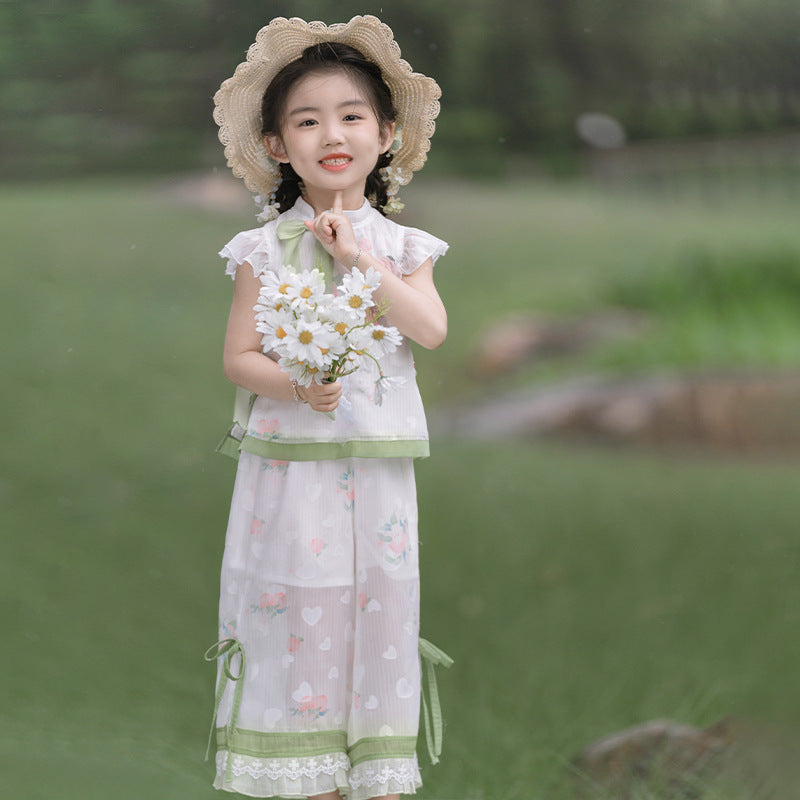 white Hanfu for girls with Chinese elements is suitable for heights between 1 meter and 1.5 meters