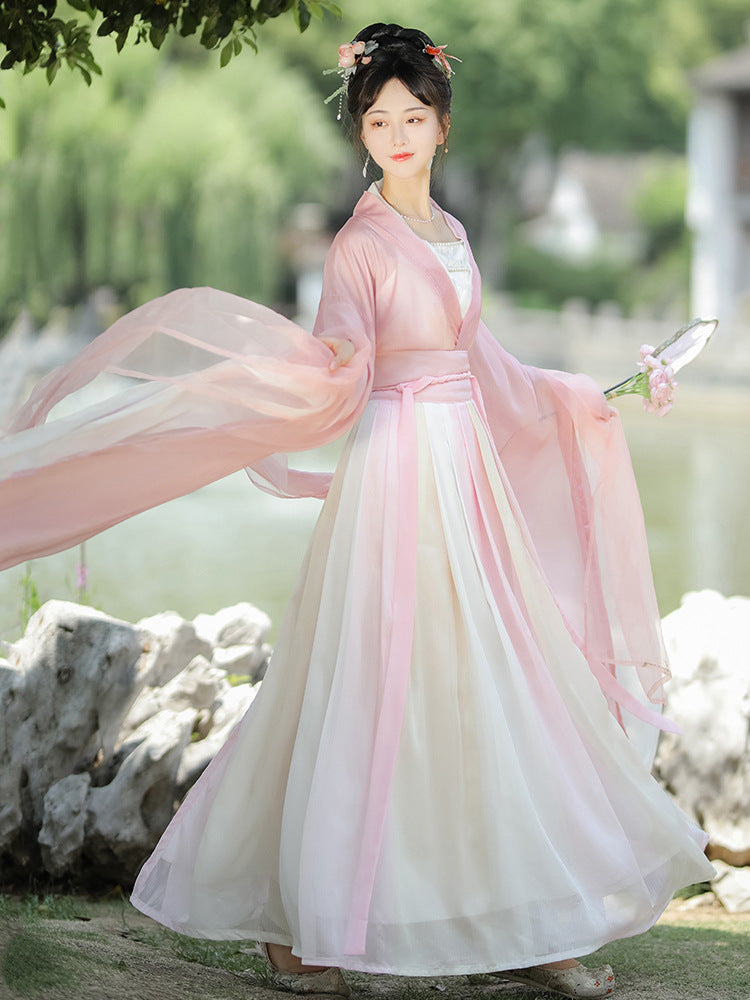 Satin jacquard and chiffon material made of hanfu very comfortable, suit for outside and take photo